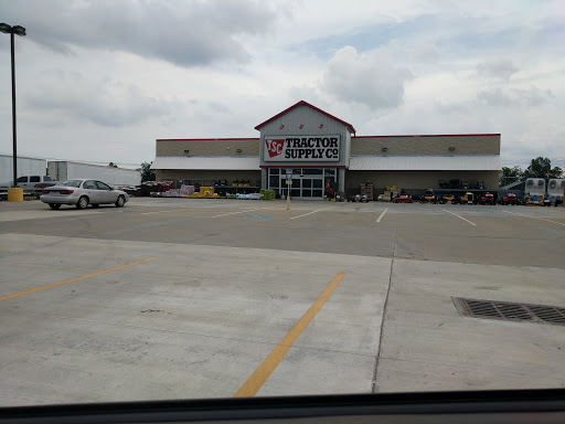 Home Improvement Store «Tractor Supply Co.», reviews and photos, 2100 W Service Rd, West Memphis, AR 72301, USA