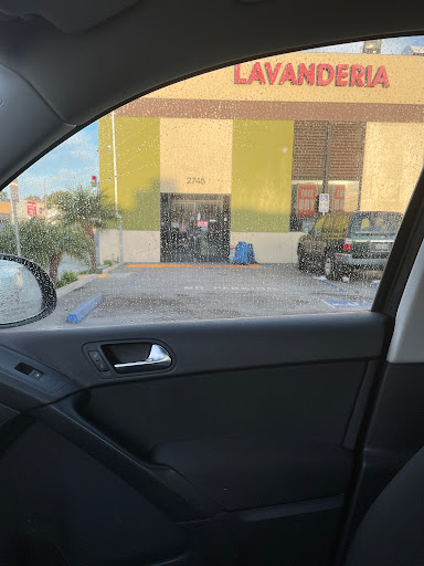 Laundromat «Three Kids Laundromat», reviews and photos, 2745 W Manchester Blvd, Inglewood, CA 90305, USA