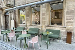 Café ღVino image