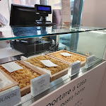 Photo n°11 de l'avis de Giuseppe.i fait le 26/06/2023 à 11:16 sur le  Bottega Portici - 2 Torri à Bologna