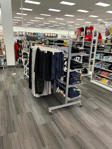 Department Store «Target», reviews and photos, 29 Vervalen St, Closter, NJ 07624, USA