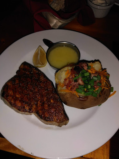 Steak House «The Freighthouse Restaurant», reviews and photos, 107 Vine St, La Crosse, WI 54601, USA