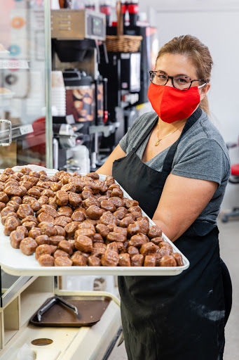 Donut Shop «Dough In The Box», reviews and photos, 3184 Austell Rd SW, Marietta, GA 30008, USA