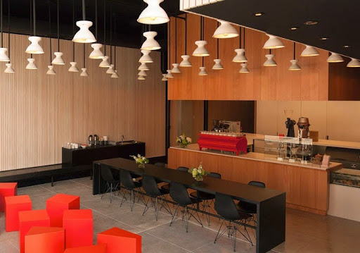 Coffee Shop «Intelligentsia Coffee Wicker Park Coffeebar», reviews and photos, 1609 W Division St, Chicago, IL 60622, USA