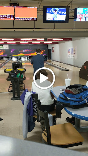 Bowling Alley «Columbus Bowling Center», reviews and photos, 3010 State St, Columbus, IN 47201, USA