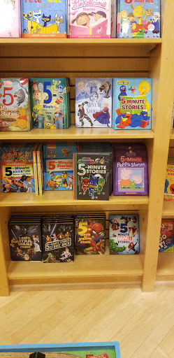 Book Store «Barnes & Noble», reviews and photos, 20600 N Rand Rd, Deer Park, IL 60010, USA