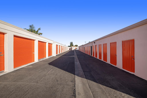 Self-Storage Facility «Public Storage», reviews and photos, 10833 S Prairie Ave, Inglewood, CA 90303, USA