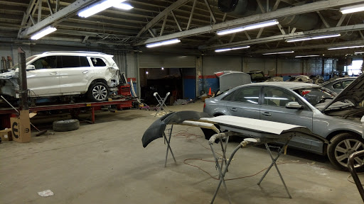 6828 N Clark St, Chicago, IL 60626, USA