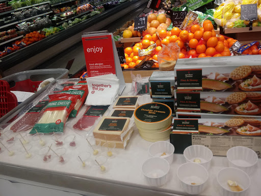 Shopping Mall «The Brickyard», reviews and photos, 2600 N Narragansett Ave, Chicago, IL 60639, USA