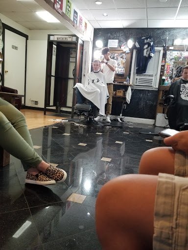 Barber Shop «Whiskers Barber Co. & Shave Parlor», reviews and photos, 3868 Penn Ave, Sinking Spring, PA 19608, USA