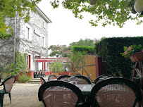 Atmosphère du Restaurant Auberge De Saint Didier à Neyron - n°2
