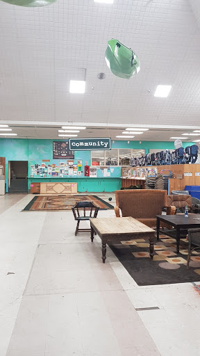 Sporting Goods Store «Sports Basement Presidio», reviews and photos, 610 Old Mason St, San Francisco, CA 94129, USA