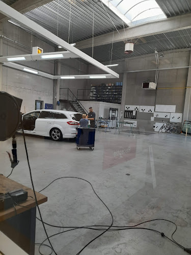 Beoordelingen van Autoglass Clinic Brugge in Walcourt - Autobedrijf Garage