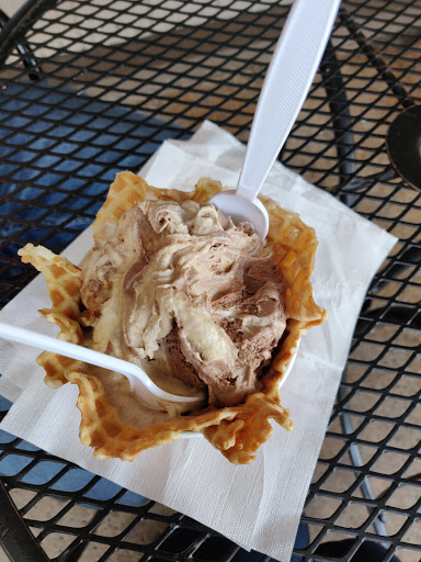 Ice Cream Shop «Cold Stone Creamery», reviews and photos, 4247 Atlantic Ave, Long Beach, CA 90807, USA