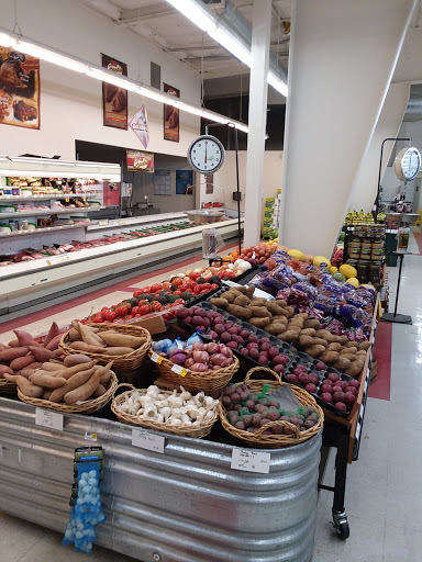 Grocery Store «Sultan Red Apple Market», reviews and photos, 807 W Stevens Ave, Sultan, WA 98294, USA