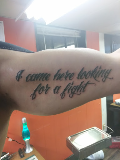 Tattoo Shop «Art In Motion Inc Tattooing», reviews and photos, 415 S Broadway St, Medina, OH 44256, USA