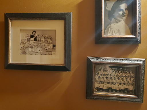 Lounge «Birch Street Uptown Lounge», reviews and photos, 311 NE Birch St, Camas, WA 98607, USA