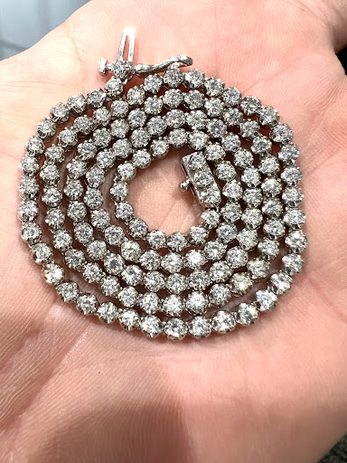 Jewelry Store «Indy Facets Private Jeweler», reviews and photos, 755 W Carmel Dr #116, Carmel, IN 46032, USA