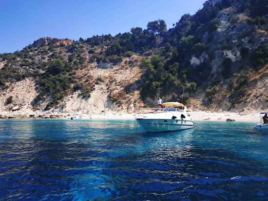 Paralia Galazio