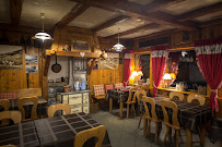Atmosphère du La Croix Blanche - Restaurant & bar Les Gets - n°15