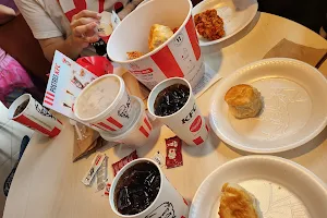 KFC Los Reyes image
