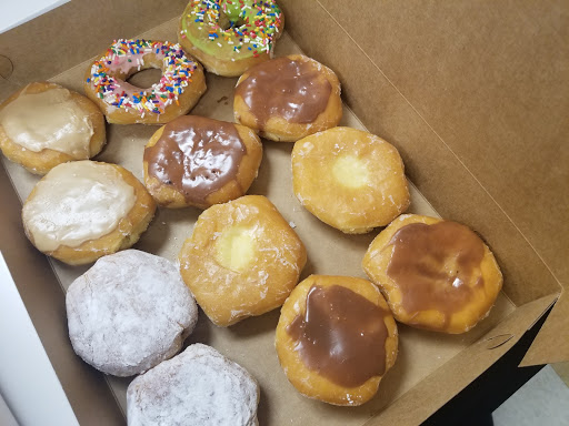 Donut Shop «Amazin Glazin Donuts», reviews and photos, 515 N Mulberry St, Elizabethtown, KY 42701, USA