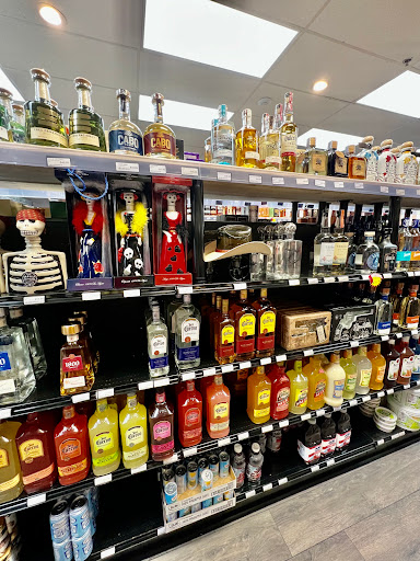 Liquor Store «Star Liquor @ Big Bend Road», reviews and photos, 13192 US-301, Riverview, FL 33578, USA