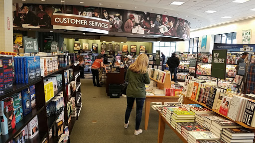 Book Store «Barnes & Noble», reviews and photos, 10280 Midtown Pkwy, Jacksonville, FL 32246, USA