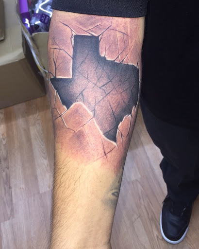 Tattoo Shop «Bad Habits Tattoo Studio», reviews and photos, 1502 Callaghan Rd, San Antonio, TX 78228, USA