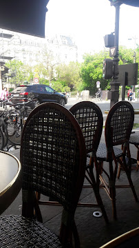 Atmosphère du Restaurant français Café La Tour du Temple à Paris - n°13