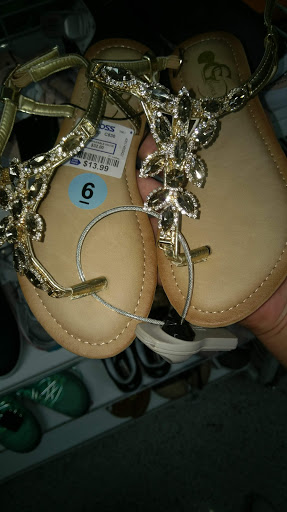 Clothing Store «Ross Dress for Less», reviews and photos, 100 S Biscayne Blvd, Miami, FL 33131, USA