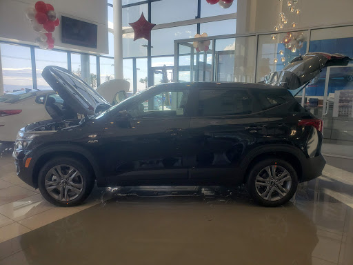 Kia Dealer «Valley Kia of Fontana», reviews and photos, 16272 S Highland Ave, Fontana, CA 92336, USA