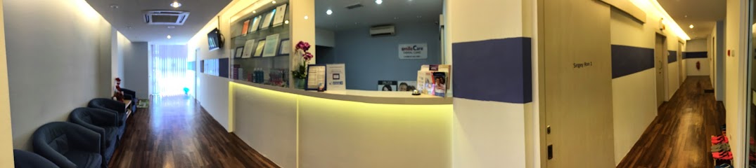 smileCare Dental Clinic