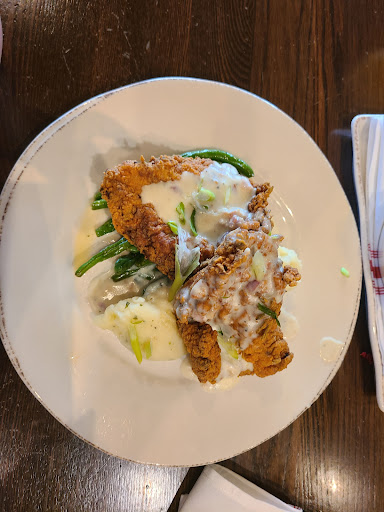 Shopping Mall «The Promenade Shops at Evergreen Walk», reviews and photos, 501 Evergreen Way #503, South Windsor, CT 06074, USA