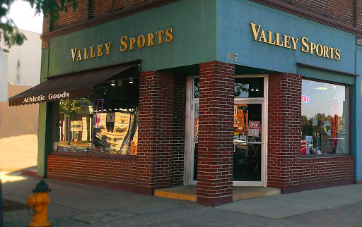 Sporting Goods Store «Valley Sports», reviews and photos, 102 1st Ave W, Shakopee, MN 55379, USA