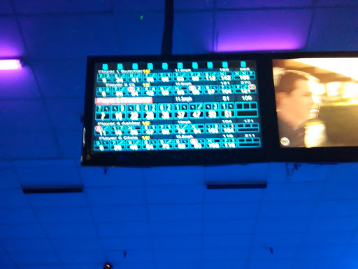 Bowling Alley «Freeway Lanes of Parma», reviews and photos, 12859 Brookpark Rd, Cleveland, OH 44130, USA