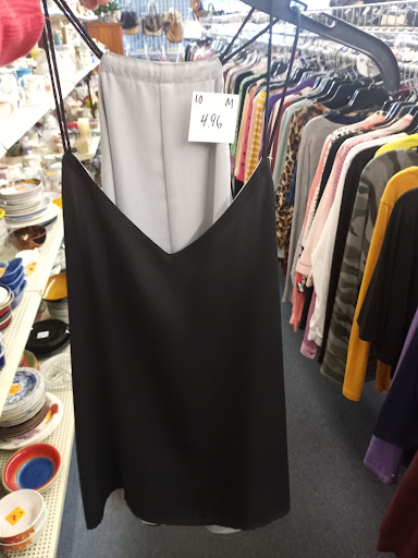 Thrift Store «Village Thrift», reviews and photos, 12436 Warwick Blvd, Newport News, VA 23606, USA