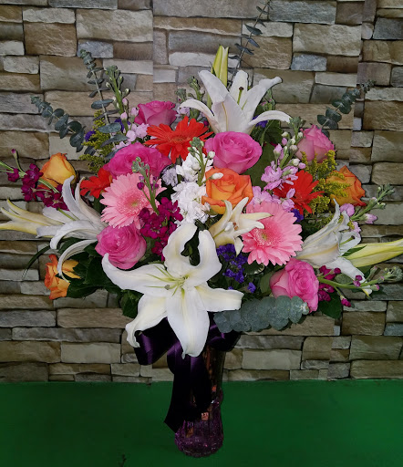 Florist «Artistic East Orlando Florist», reviews and photos, 9906 E Colonial Dr, Orlando, FL 32817, USA