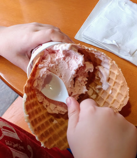 Ice Cream Shop «Cold Stone Creamery», reviews and photos, 124 Hanes Mall Cir #200, Winston-Salem, NC 27103, USA