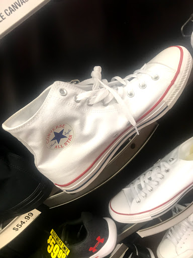 Movie Theater «Concourse Plaza Multiplex Cinemas», reviews and photos, 214 E 161st St, Bronx, NY 10451, USA