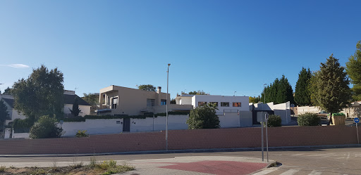 EM POLICLINICA - Dra. Esmeralda Mata en Olías del Rey, Toledo
