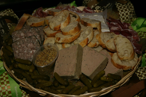 Gourmet Grocery Store «Tastings Gourmet Market», reviews and photos, 1410 Forest Dr, Annapolis, MD 21403, USA