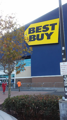 Electronics Store «Best Buy», reviews and photos, 3700 Mandela Pkwy, Oakland, CA 94608, USA