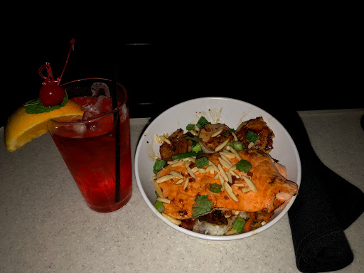 Movie Theater «AMC Framingham 16 with Dine-in Theatres», reviews and photos, 22 Flutie Pass, Framingham, MA 01701, USA