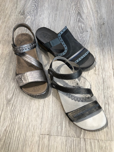 Shoe Store «Coastal Shoes», reviews and photos, 1317 NW U.S. 101, Lincoln City, OR 97367, USA