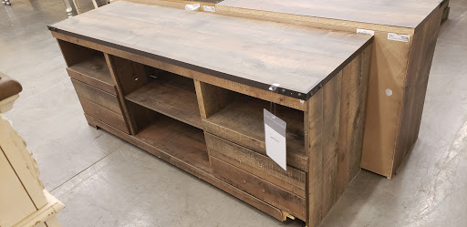 Furniture Store «Ashley Furniture HomeStore», reviews and photos, 14810 North Freeway #100, Houston, TX 77090, USA