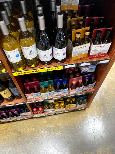 Liquor Store «Liquor Plaza INC», reviews and photos, 133 Walt Whitman Rd, Huntington Station, NY 11746, USA