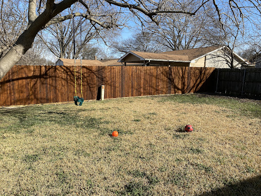 Fence contractor Arlington