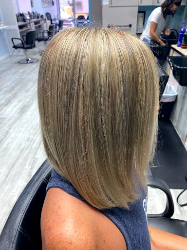 Beauty Salon «Beach Beauty Salon», reviews and photos, 3167 E Atlantic Blvd, Pompano Beach, FL 33062, USA