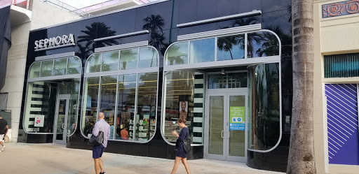 Cosmetics Store «SEPHORA», reviews and photos, 721 Collins Ave, Miami Beach, FL 33139, USA